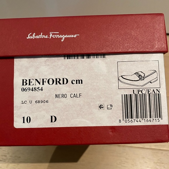 Salvatore Ferragamo Leather Loafer - Picture 6 of 7